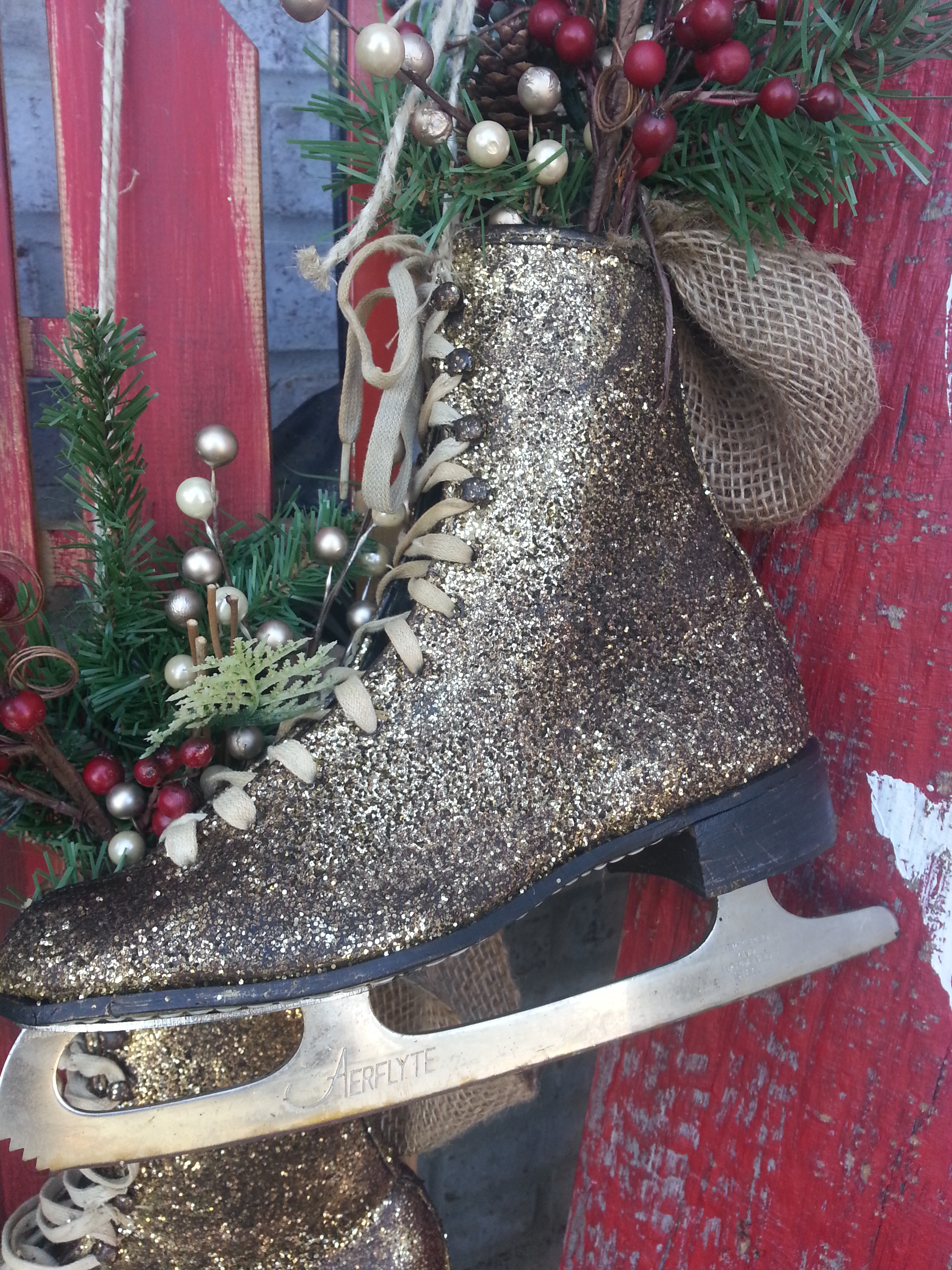 Glittered ice skates are taking over Christmas decor!